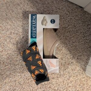Wayland Women's Tan Slippers